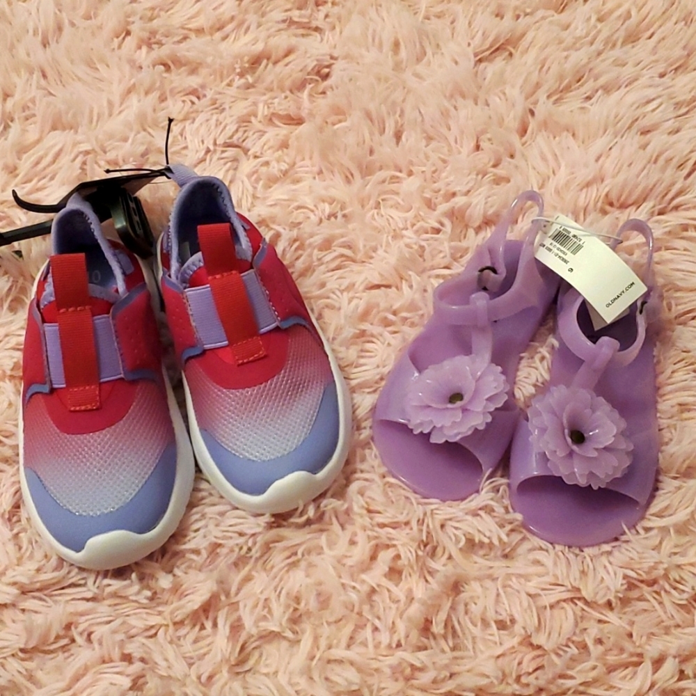 Girls shoes